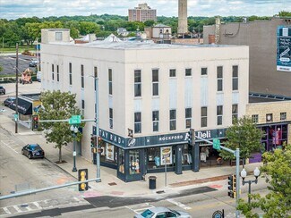 Plus de détails pour 402 E State St, Rockford, IL - Commerce de détail à vendre