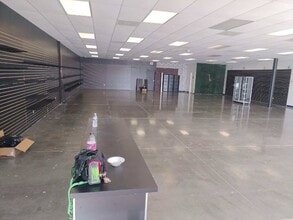 17000 Tomball Pkwy, Houston, TX for lease Interior Photo- Image 2 of 3