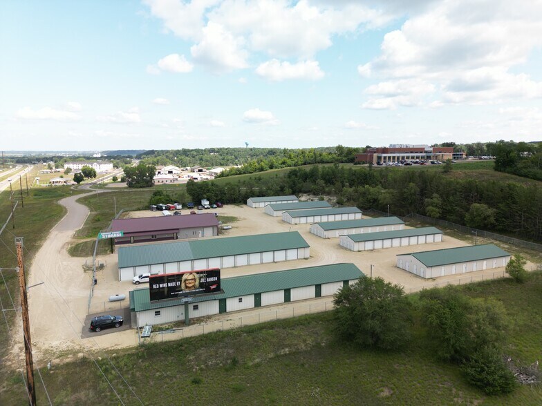 32072 Ash Ct, Cannon Falls, MN for lease - Building Photo - Image 3 of 4