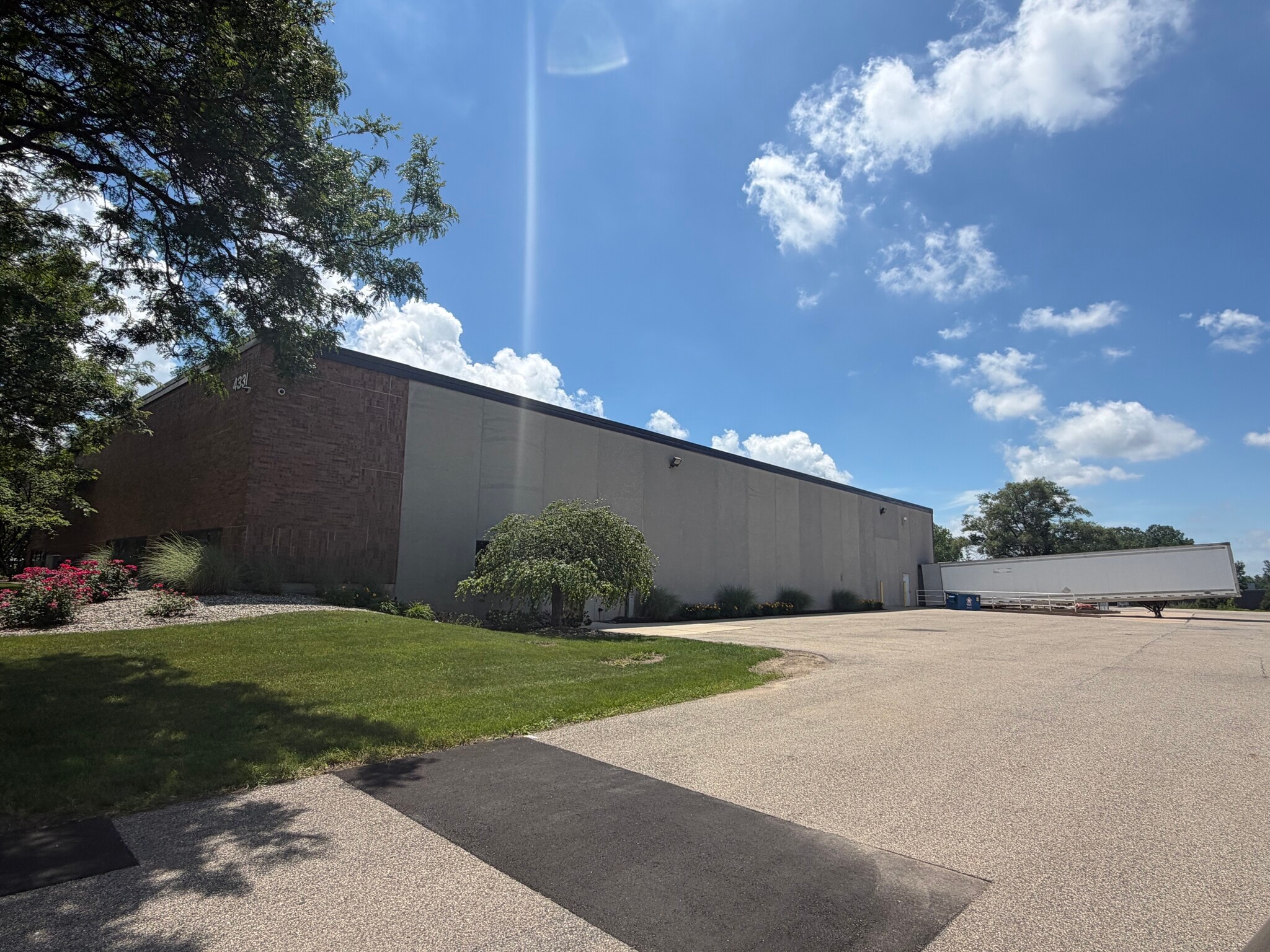 4331 Brockton Dr SE, Grand Rapids, MI for sale Building Photo- Image 1 of 11