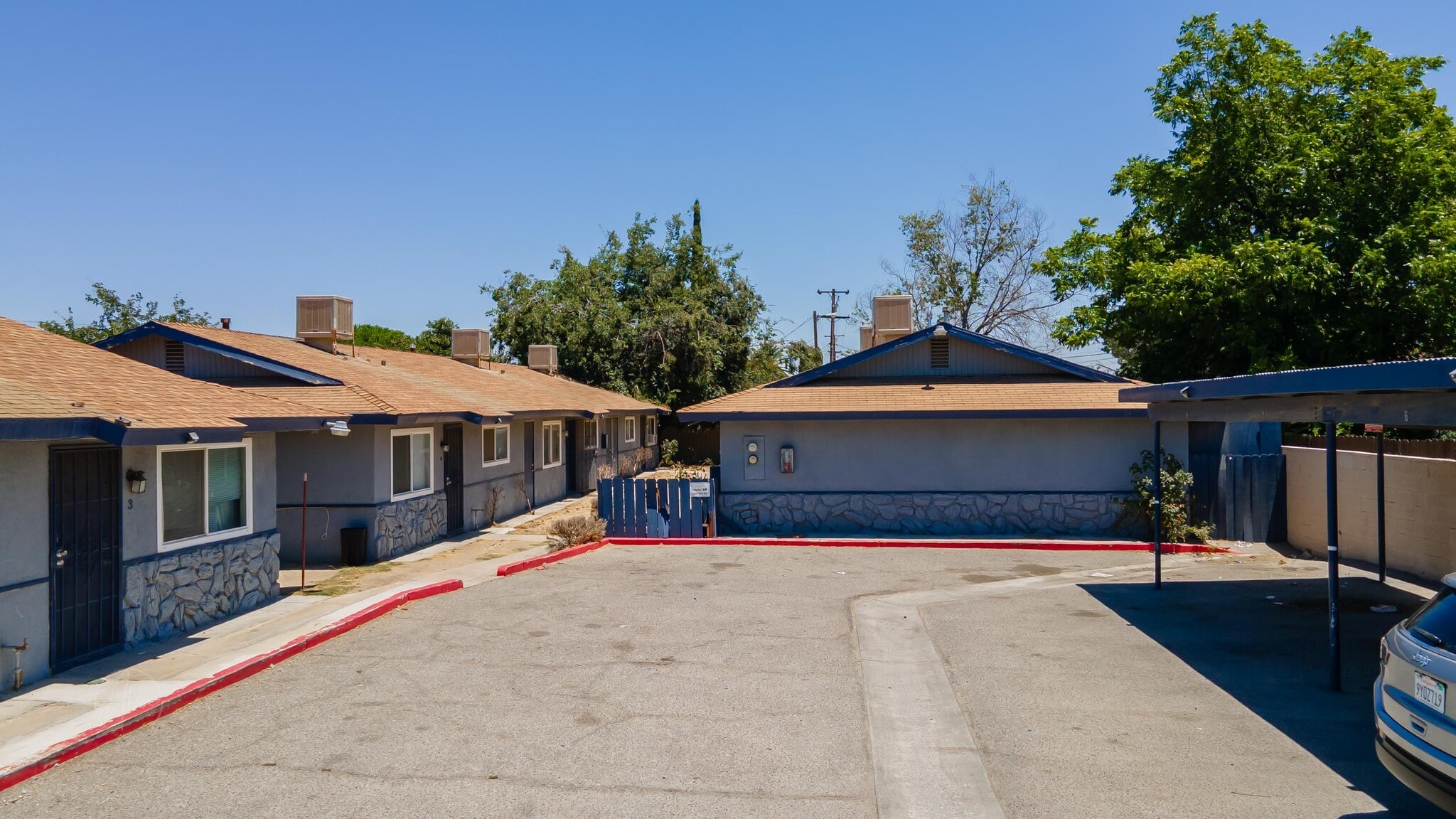 600 S Real Rd, Bakersfield, CA for sale Building Photo- Image 1 of 11