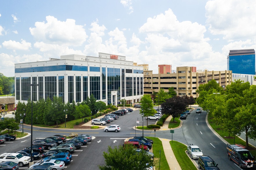 9841 Washingtonian Blvd, Gaithersburg, MD for lease - Building Photo - Image 2 of 17
