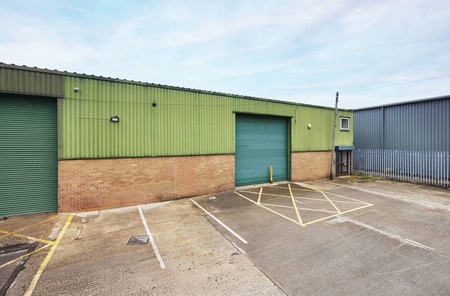 Richardshaw Rd, Pudsey for lease - Building Photo - Image 1 of 1