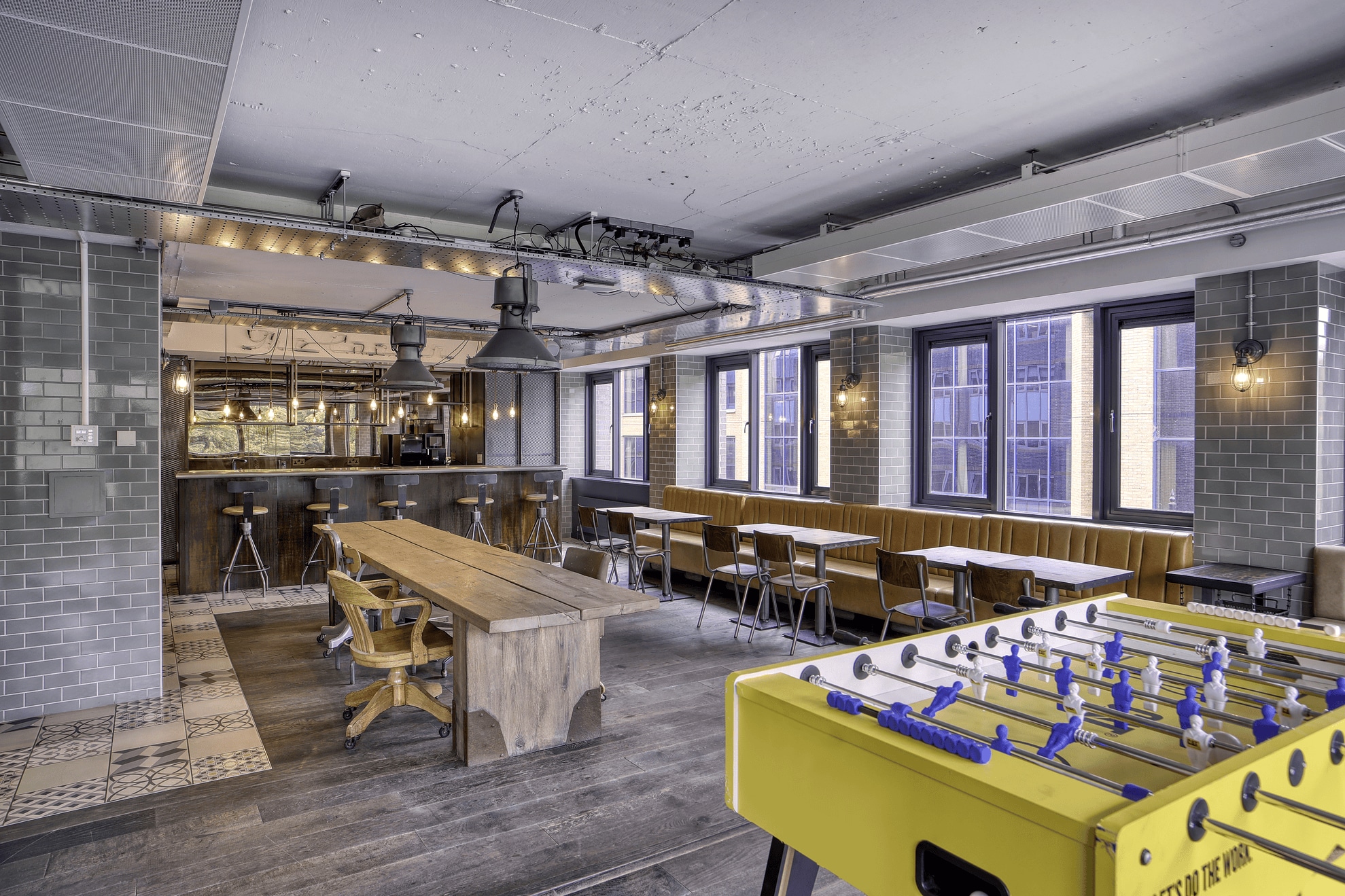 Valpy St, Reading for lease Interior Photo- Image 1 of 9