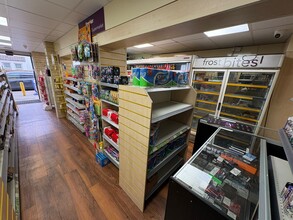 1 Eastfield Rd, Slough à louer Photo intérieure- Image 2 de 14