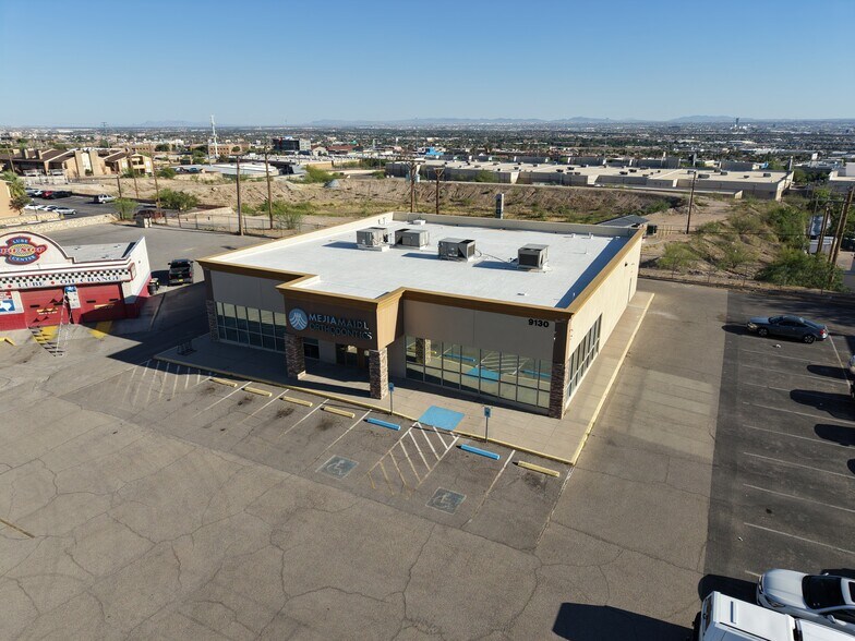9130 Viscount Blvd, El Paso, TX à louer - Photo du bâtiment - Image 3 de 6