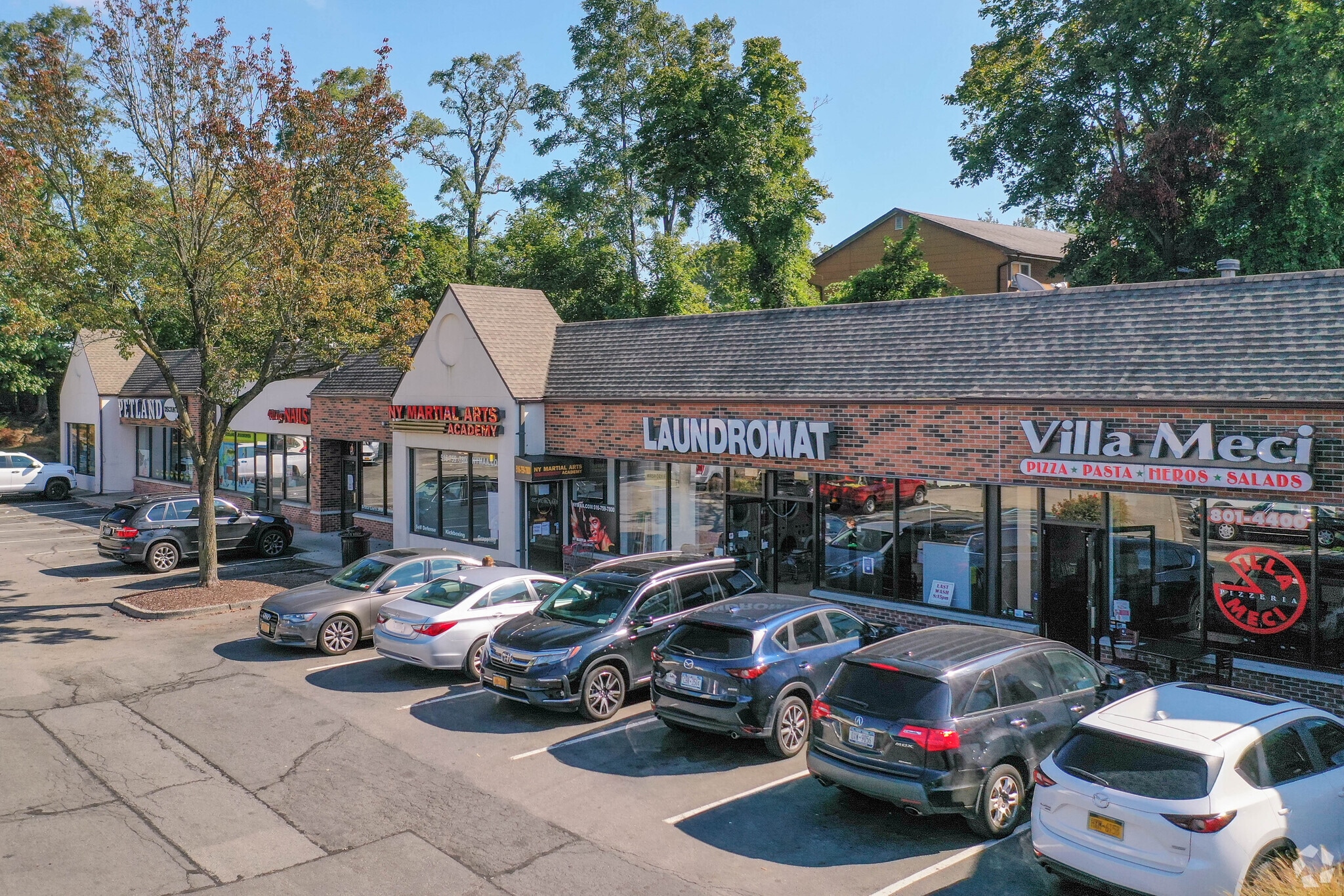 206-216 Glen Cove Ave, Glen Cove, NY for lease Primary Photo- Image 1 of 21