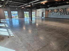 3425 Cliff Shadows Pky, Las Vegas, NV for lease Interior Photo- Image 2 of 2