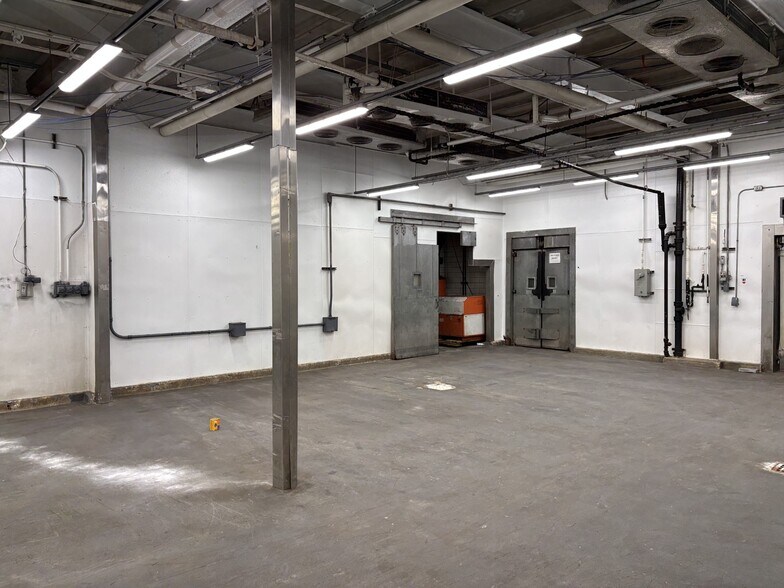 2150 W Carroll Ave, Chicago, IL à vendre - Photo du bâtiment - Image 2 de 8