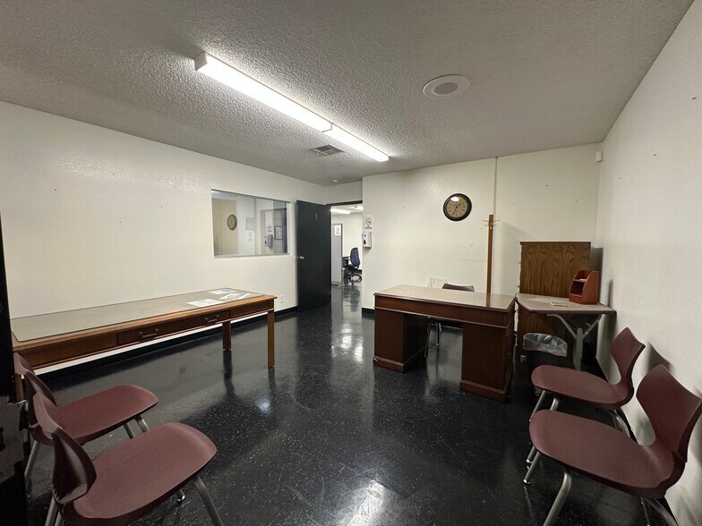 17151 Main St, Hesperia, CA à louer - Photo du bâtiment - Image 2 de 16