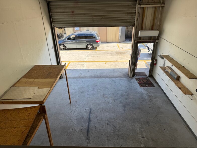 3047 Terrace Ave, Naples, FL for lease - Building Photo - Image 3 of 25