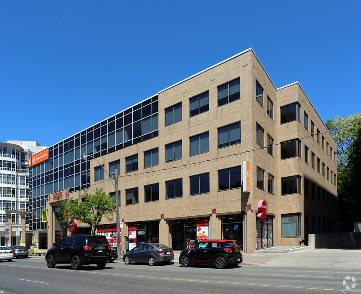 124 Eglinton Ave W, Toronto, ON for lease - Building Photo - Image 2 of 2