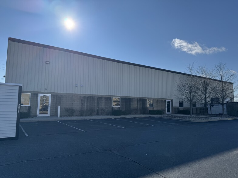 1400 Commerce Pky, Franklin, IN for lease - Building Photo - Image 1 of 4