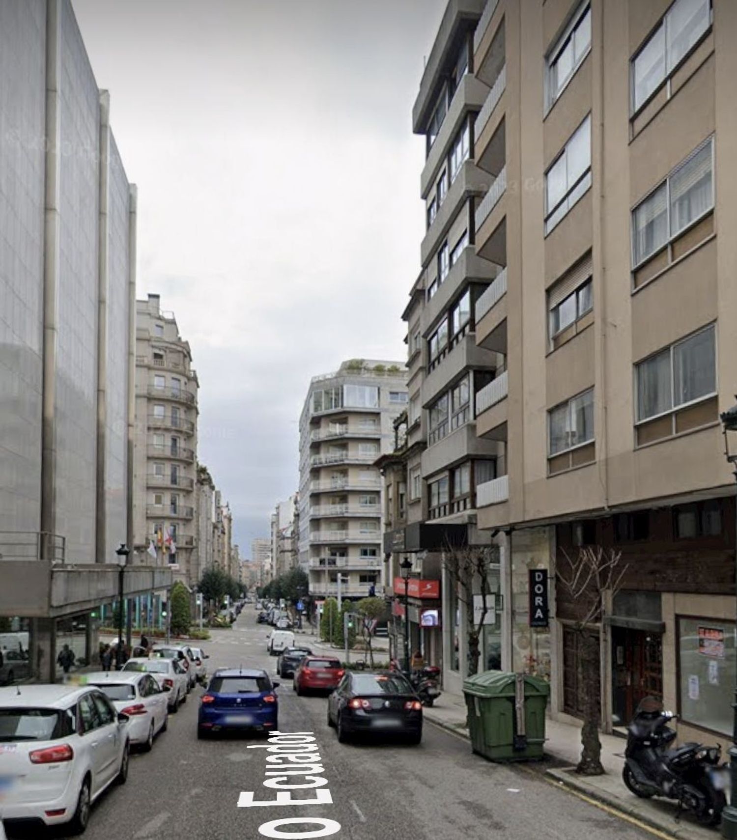 Commerce de détail dans Vigo, Pontevedra à louer Photo du bâtiment- Image 1 de 16