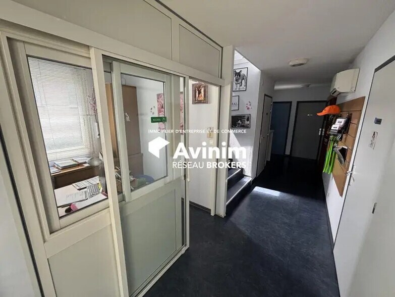 Office in Labège for lease - Interior Photo - Image 1 of 9