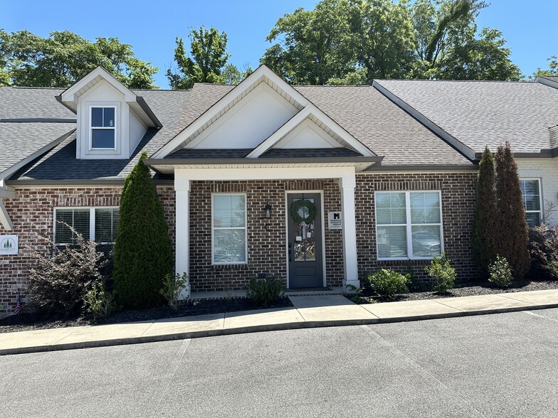 116 Locust Ave, Cookeville, TN à louer - Photo du bâtiment - Image 1 de 8