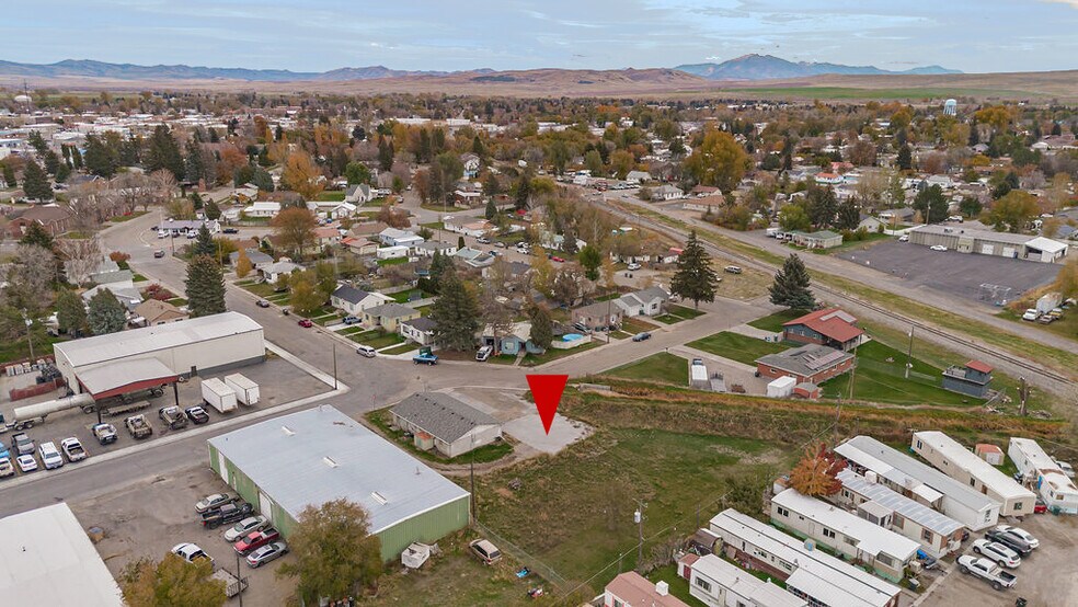 195 Elm St, Blackfoot, ID for sale - Aerial - Image 1 of 35