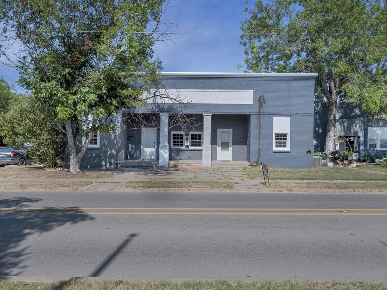 113 S Reagan St, Hamilton, TX for sale - Building Photo - Image 2 of 19