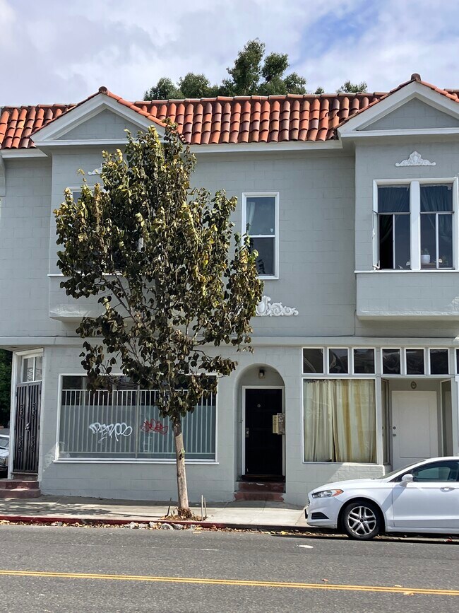 Plus de détails pour 4538 Martin Luther King Jr Way, Oakland, CA - Local d'activités à louer