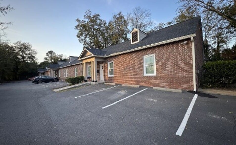 Macon Georgia Multifamily portfolio of 7 properties for sale on LoopNet.ca - Building Photo - Image 2 of 11