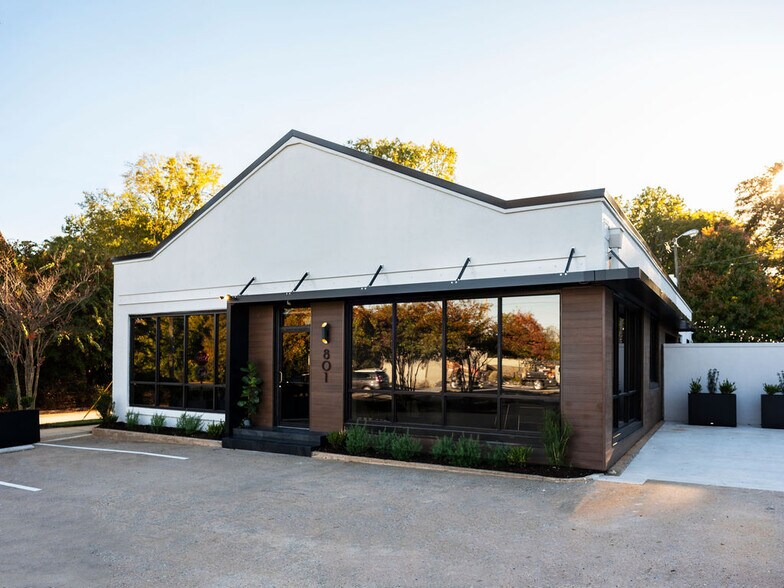 801 Buncombe St, Greenville, SC à vendre - Photo du bâtiment - Image 2 de 13