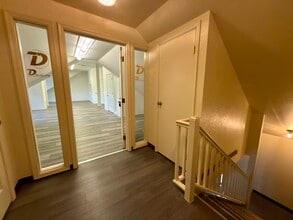 290 N Main St, Ashland, OR for lease Interior Photo- Image 1 of 10