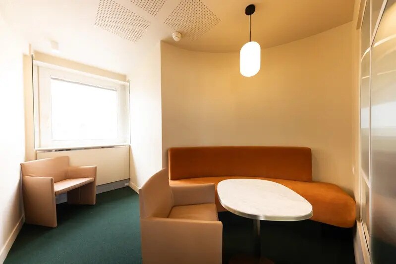 137 Rue De L'Universite, Paris for lease - Interior Photo - Image 3 of 7
