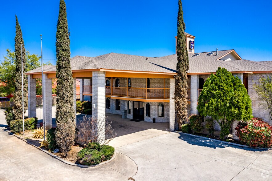 170 S WW White Rd, San Antonio, TX for sale - Primary Photo - Image 1 of 4