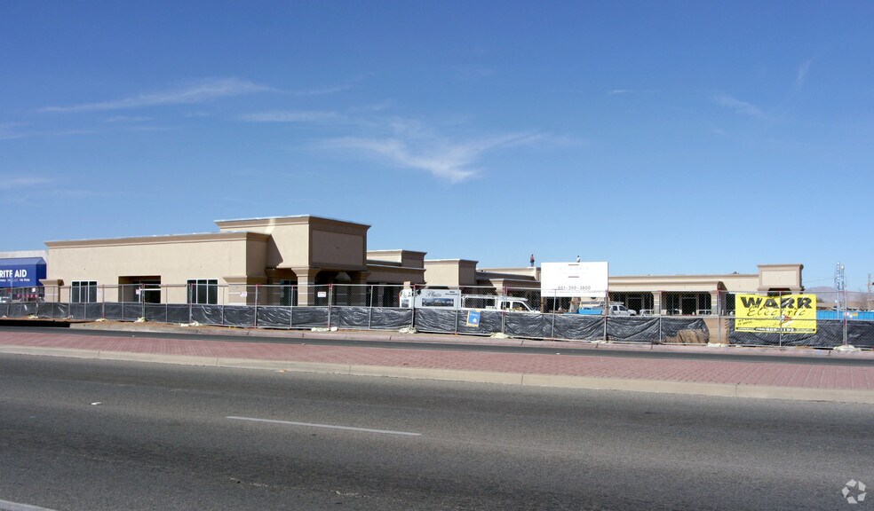 15550 Main St, Hesperia, CA for lease - Building Photo - Image 3 of 7