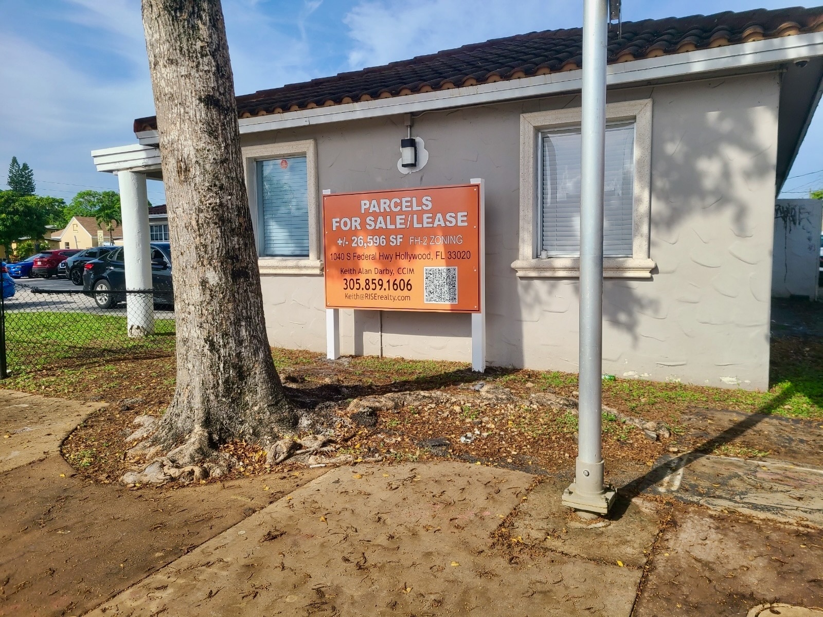 1040 S Federal Hwy & 1817 Funston — OZ portfolio of 2 properties for sale on LoopNet.ca Primary Photo- Image 1 of 3