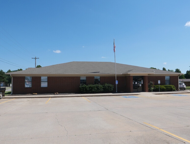 1001 Petree Rd, Anadarko, OK for sale - Building Photo - Image 2 of 8