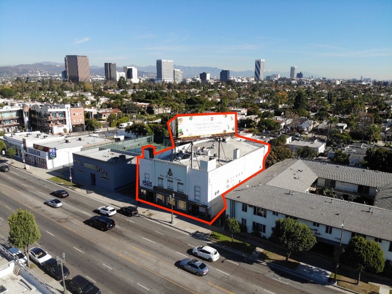 1122 S La Cienega Blvd, Los Angeles, CA à vendre - Photo du bâtiment - Image 1 de 1