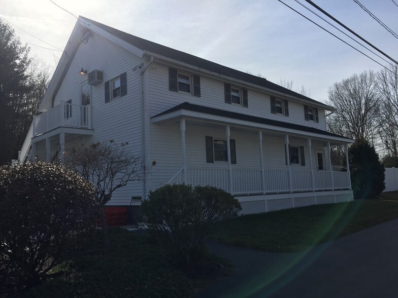 139 Riverside Dr, Thompson, CT à vendre - Photo principale - Image 1 de 24