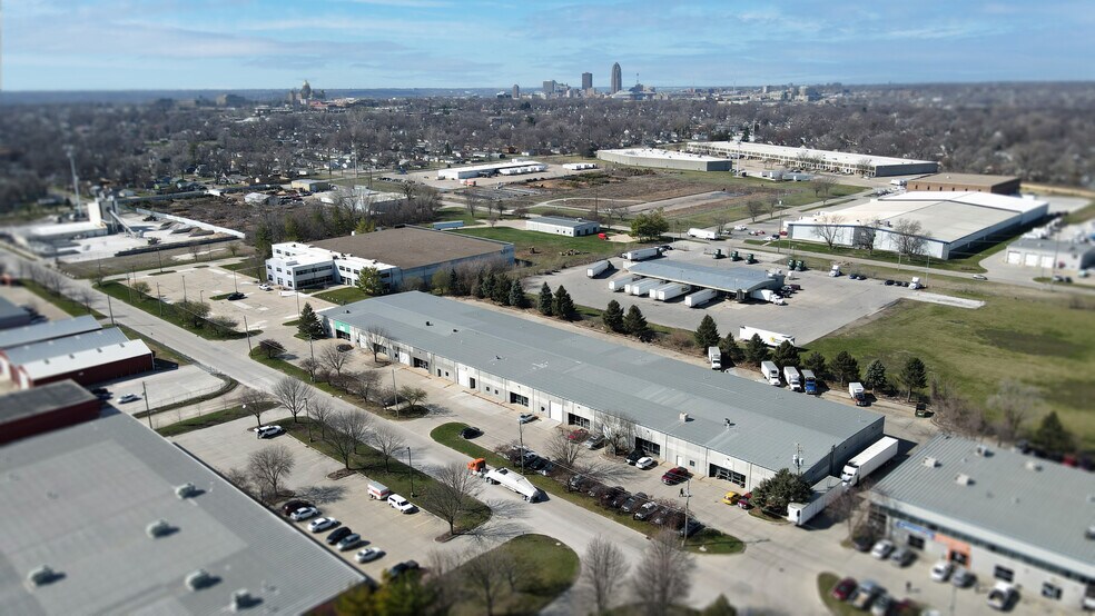 1800 Dixon St, Des Moines, IA à louer - Aérien - Image 2 de 3