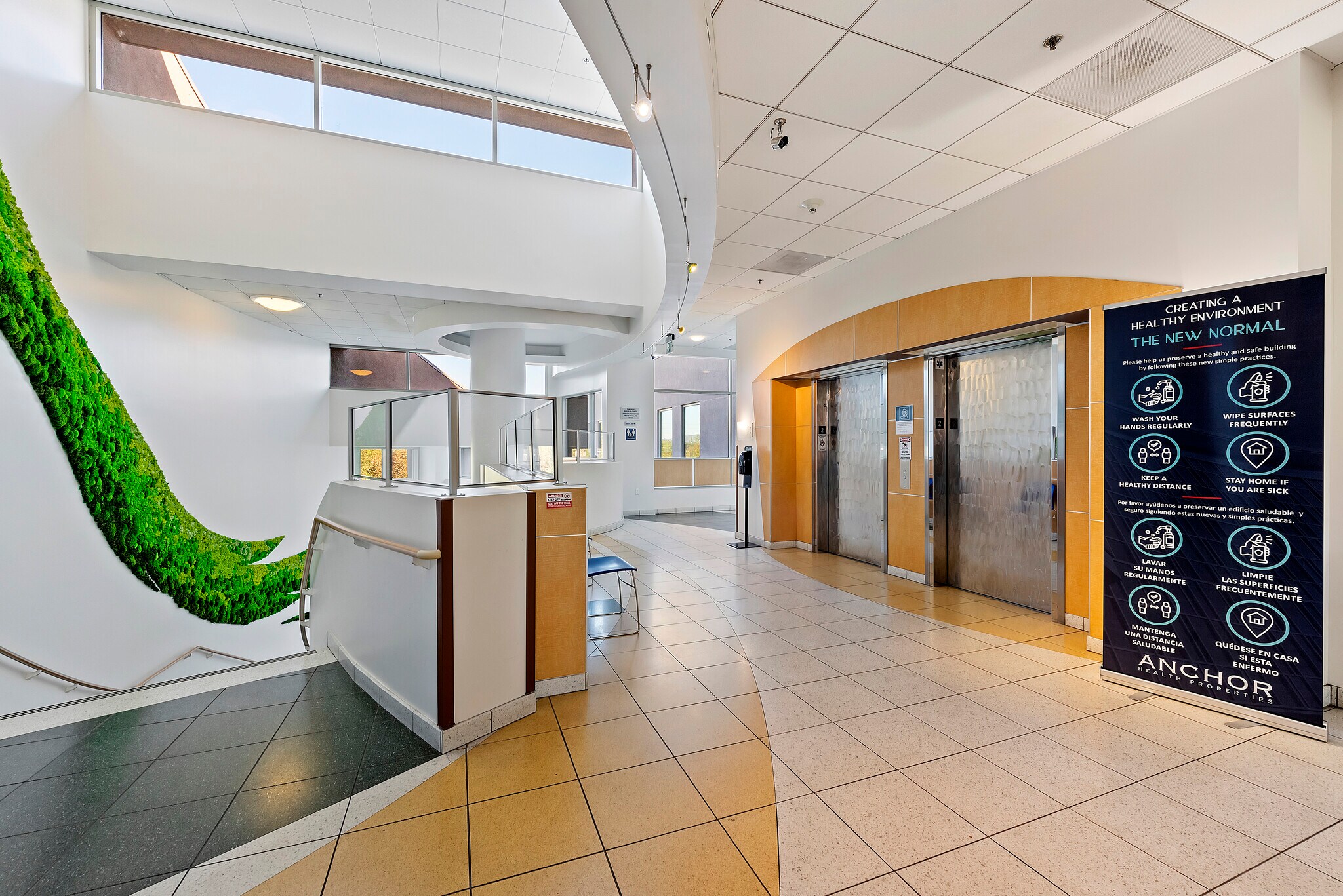 625 W Citracado Pky, Escondido, CA for lease Interior Photo- Image 1 of 6