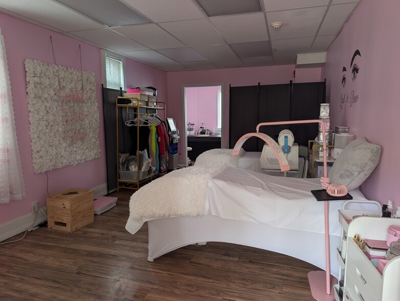368 Derby Ave, Derby, CT for lease - Building Photo - Image 2 of 5