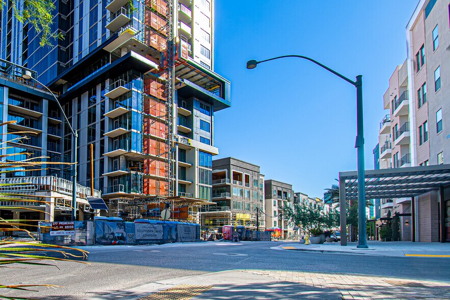 277 Promenade Pl, Las Vegas, NV à louer - Photo du bâtiment - Image 3 de 14