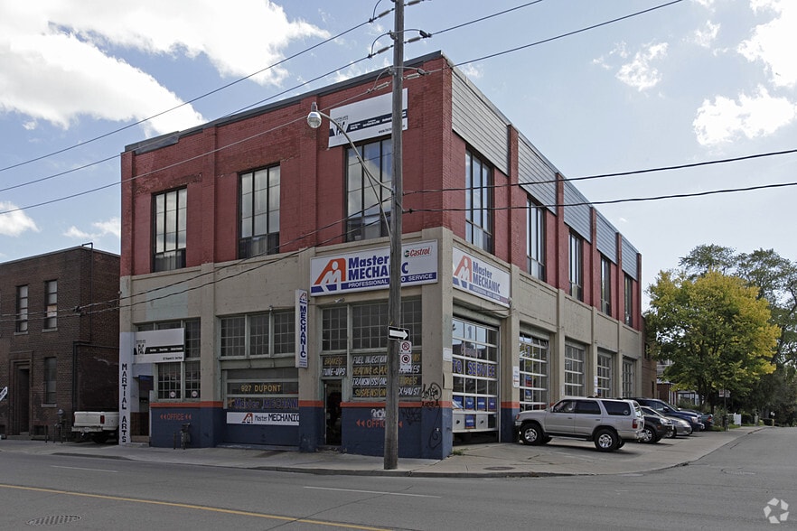 927 Dupont St, Toronto, ON for sale - Primary Photo - Image 1 of 1