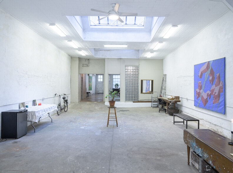 428 E 13th St, New York, NY for lease - Interior Photo - Image 2 of 19