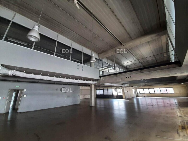Flex dans Ivry-sur-Seine à louer - Photo du bâtiment - Image 1 de 9