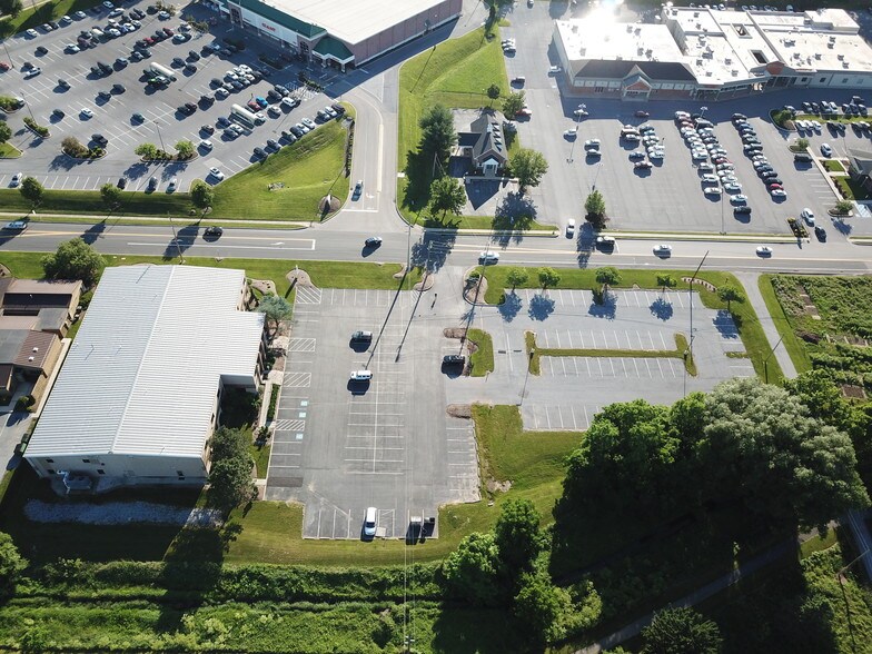 1249 Cocoa Ave, Hershey, PA à louer - Aérien - Image 3 de 17