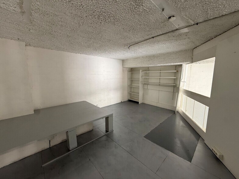 Commerce de détail dans Paris à vendre - Photo du bâtiment - Image 2 de 6