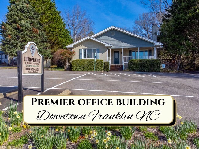 More details for 156 White Oak St, Franklin, NC - Office for Sale