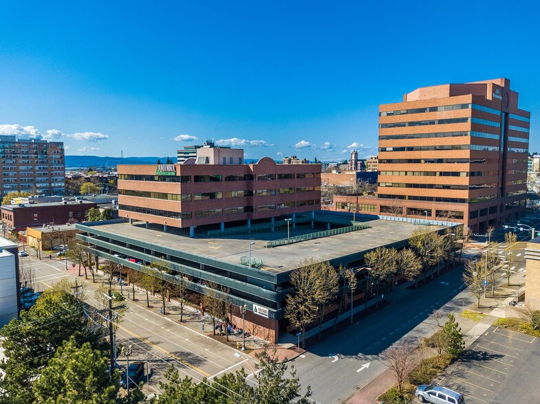 703 Broadway St, Vancouver, WA à louer - Photo du bâtiment - Image 2 de 3