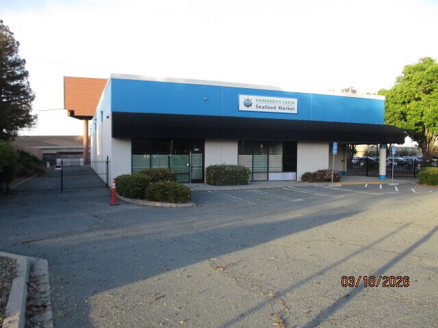 2685 E Leland Rd, Pittsburg, CA à louer - Photo du bâtiment - Image 2 de 19
