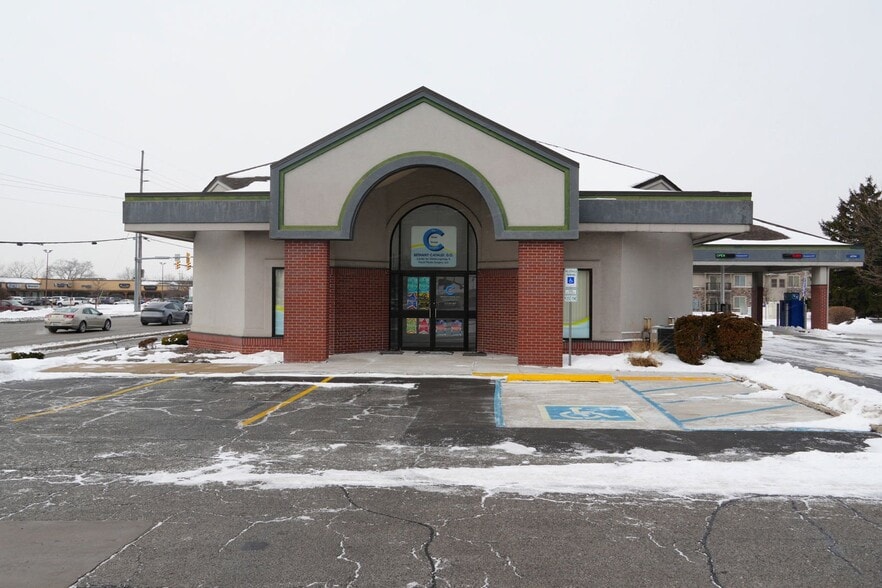 2203 45th St, Highland, IN for lease - Building Photo - Image 1 of 1