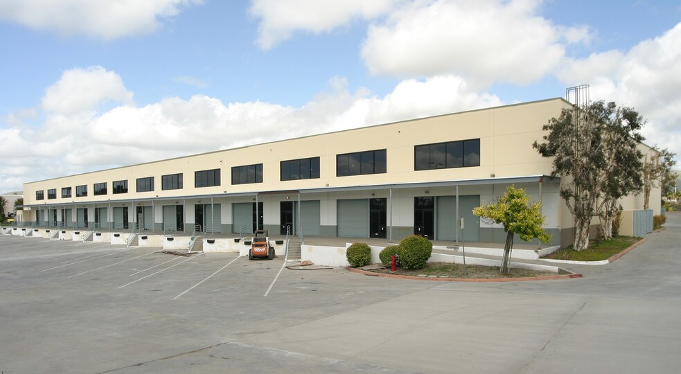 10065 Via De La Amistad, San Diego, CA à louer - Autre - Image 2 de 24