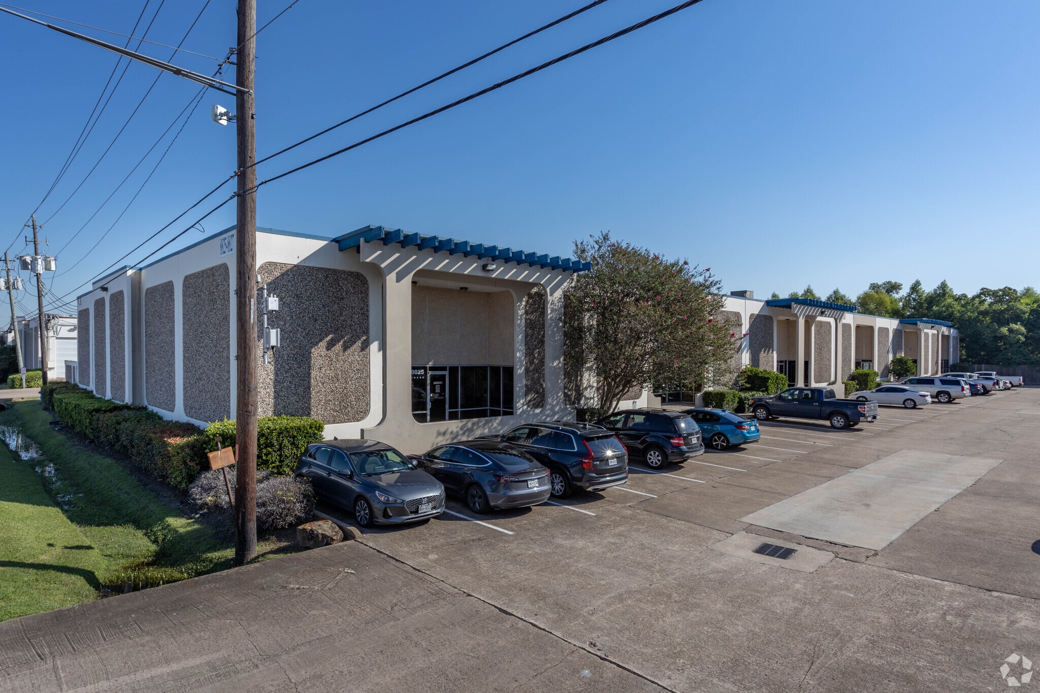 8901-8923 Knight Rd, Houston, TX for lease Primary Photo- Image 1 of 13