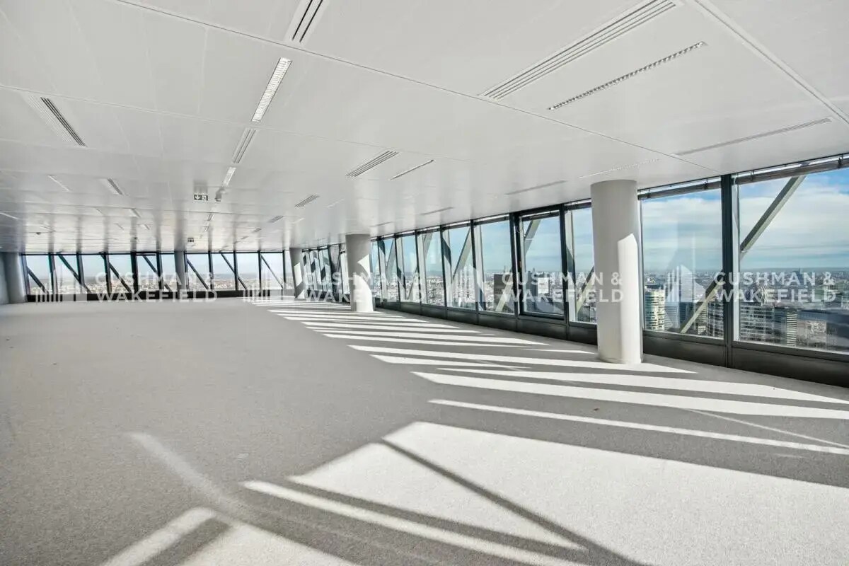 52 Avenue Du Général De Gaulle, Puteaux for lease Interior Photo- Image 1 of 3