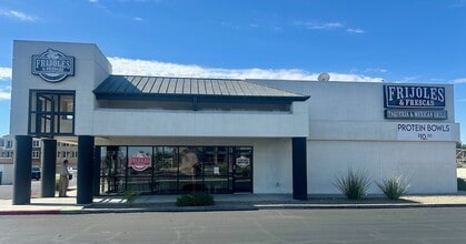 1150-1300 S Nellis Blvd, Las Vegas, NV for lease Building Photo- Image 1 of 10